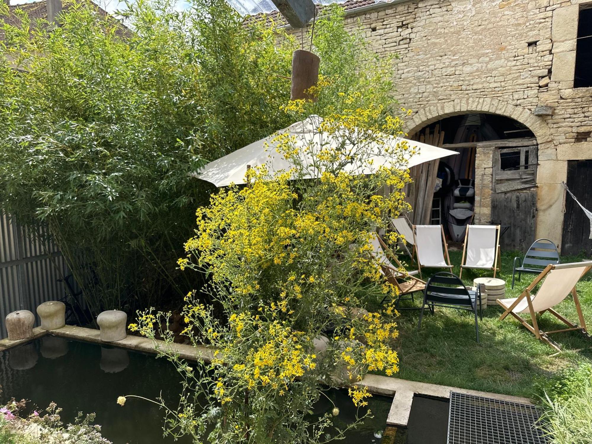 Maison Au Bord De L'Eau Annay-sur-Serein Bagian luar foto